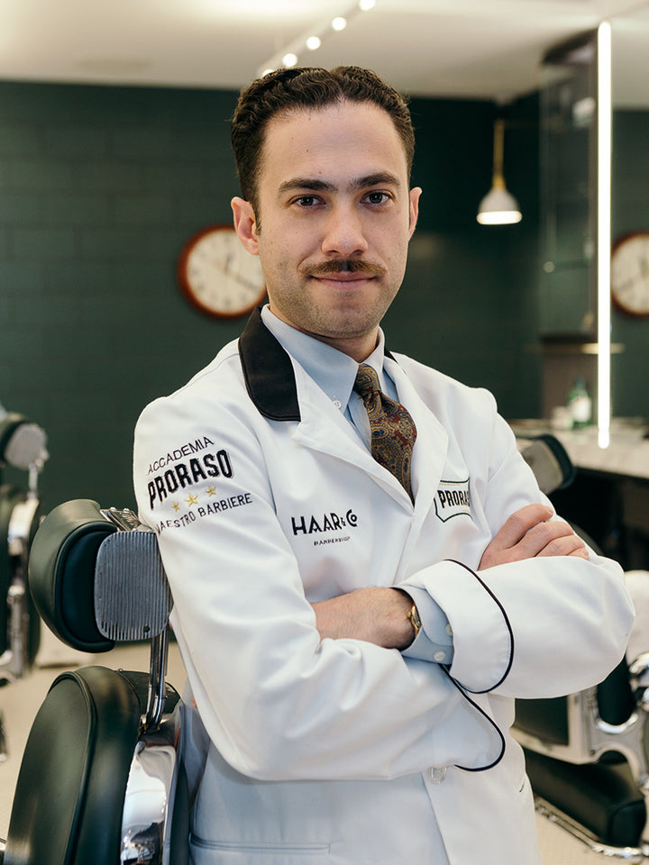 Master Barber Michael Haar in his barbershop Haar & Co.
